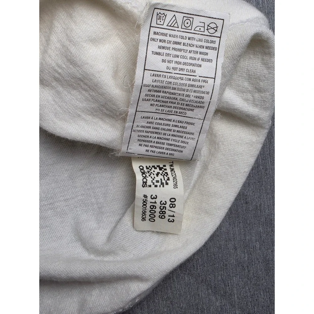 Adidas Brooklyn Nets Basketball Long Sleeve Shirt Mens XL Cream Graphic Tee 3589